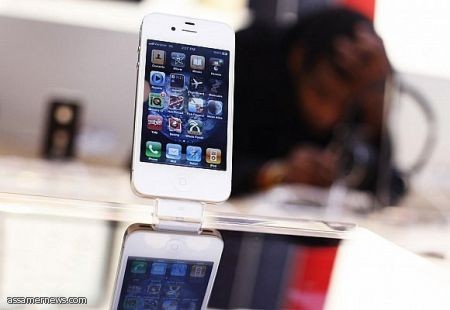 "الاتصالات السعودية" تبدأ بيع (آي فون 4 إس).. مساء اليوم